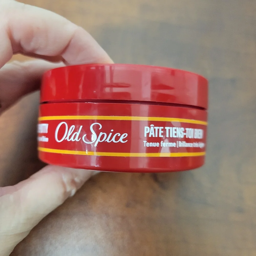 Old Spice Stay In Place Putty 2.22 Oz Nwt